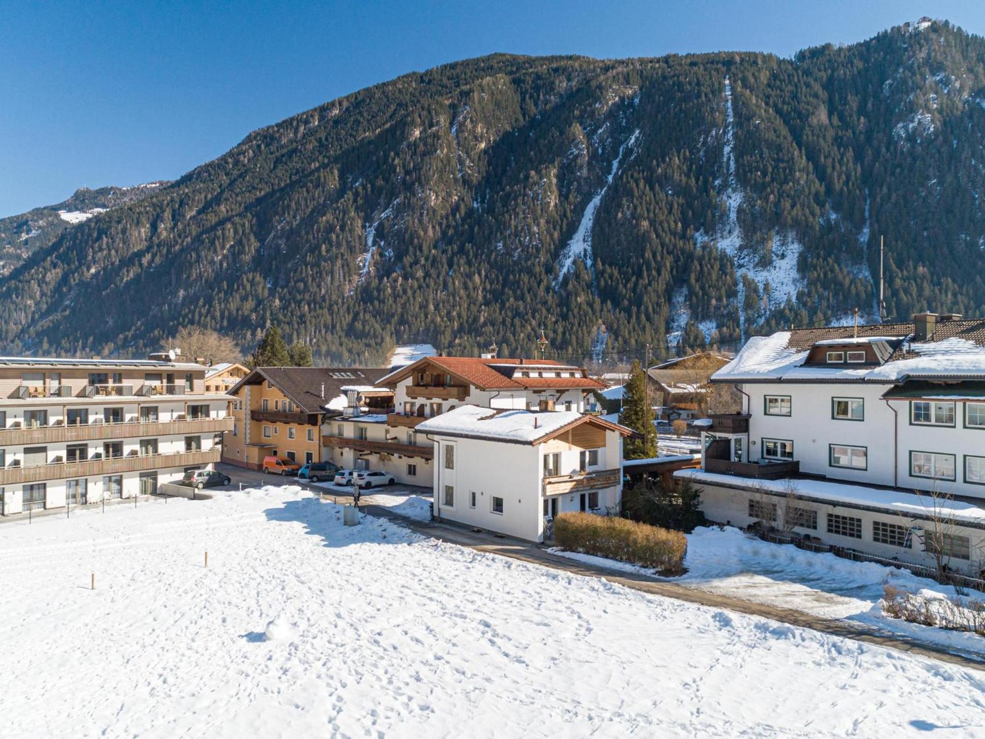 Regenbogenhaus Villa Mayrhofen Exterior photo